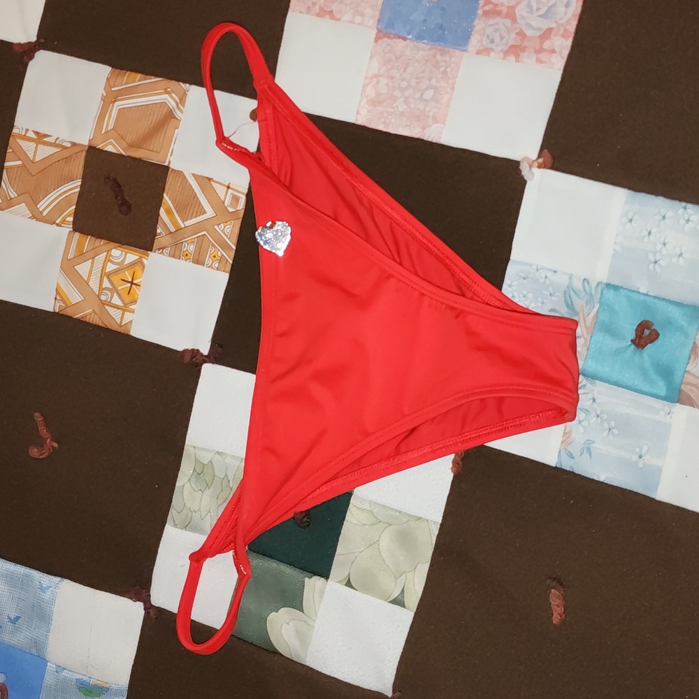 Size medium body glove red in color cute bikini bottom